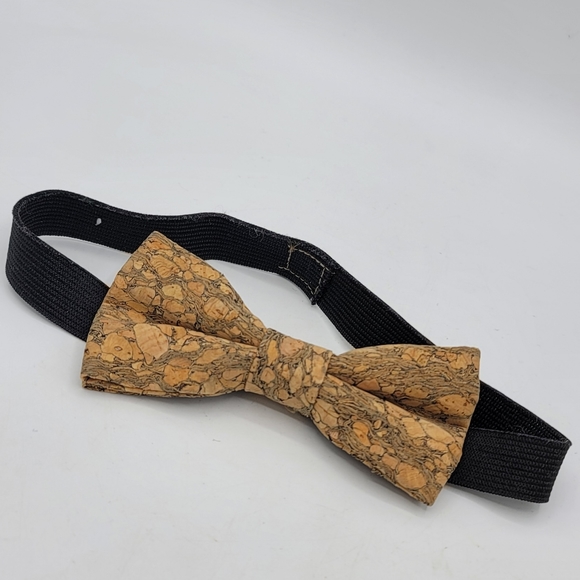 Artisan Bow Tie Cork Pattern Elastic Adjustable Pretied Butterfly Bowtie - Picture 11 of 11